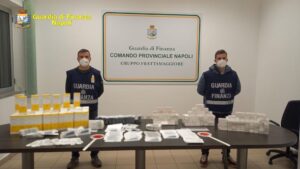 Napoli: sequestrati 30mila farmaci dopanti. Denunciati due culturisti
