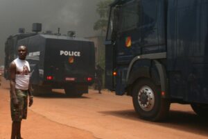 Camerun, rissa allo stadio: 8 morti e decine di feriti