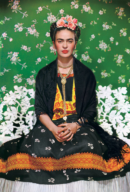 Frida on White Bench NEW YORK 1939_© Nickolas Muray Photo Archive
