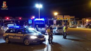 Salerno, 5 carri armati fermati. La Polizia Stradale chiarisce l’accaduto