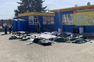 Flash – A Kramatorsk si aggrava bilancio morti: ci sono anche bambini