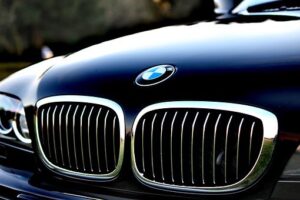 BMW per l’elettrico: nessun taglio di posti di  lavoro