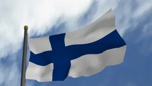 Finlandia accelera su adesione NATO. Premier “presentare domanda senza indugio”