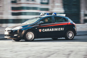 Carabinieri, denunciati 6 minorenni. Ponevano oggetti ad ostacolo del treno
