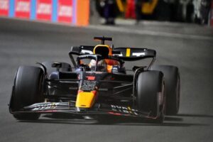 Flash – F1: Verstappen al primo posto