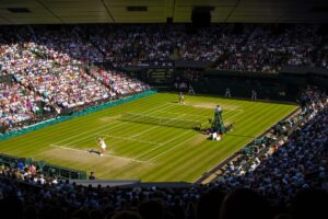 Wimbledon: Sinner vince contro Alcaraz e vola ai quarti