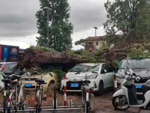 Toscana flagellata dal maltempo: due morti