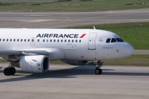 Volo Air France: scoppia rissa tra due piloti in cabina