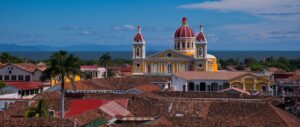 Nicaragua: Vescovo assediato da due giorni da Forze governative