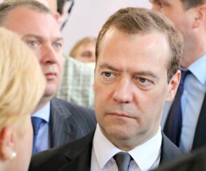 Ucraina, Medvedev: “Arresto Putin sarebbe dichiarazione di guerra”