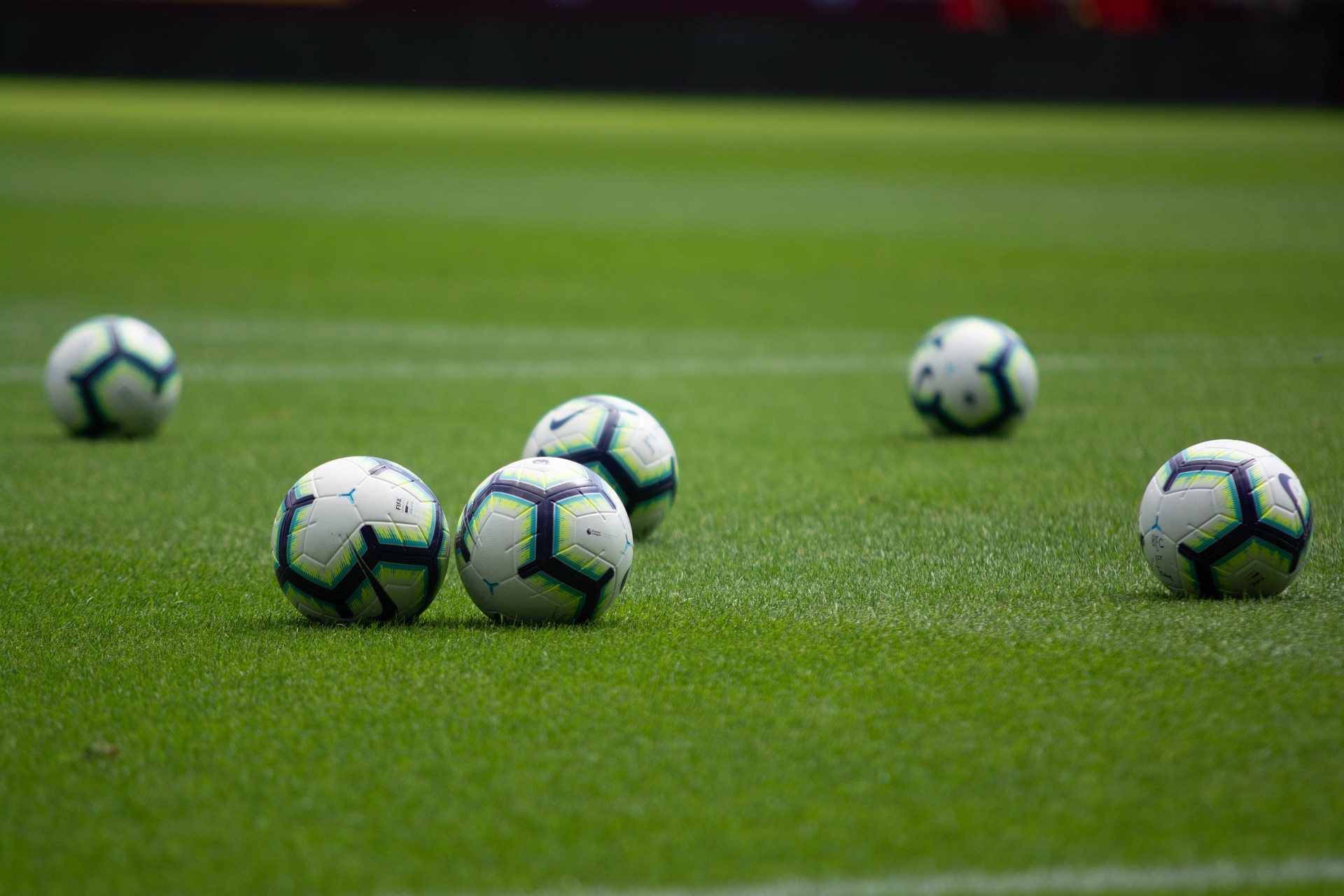 Premier League - palloni - calcio - oh. pixabay