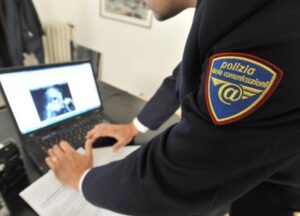 Sicilia: Polizia disarticola organizzazione dedita alla pedopornografia