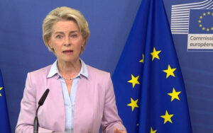 UE, Von der Leyen annuncia la sua ricandidatura alla Commissione