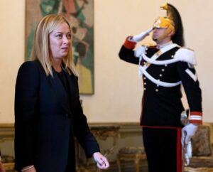 Meloni incontra Macron: Italia e Francia avanti insieme