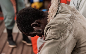 Flash – Migranti, naufragio a Lampedusa: 32 salvi, 4 dispersi