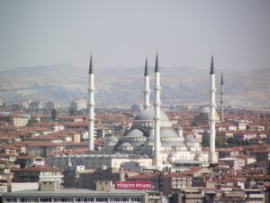 Turchia, pugno duro di Ankara sul Pkk dopo l’attentato suicida