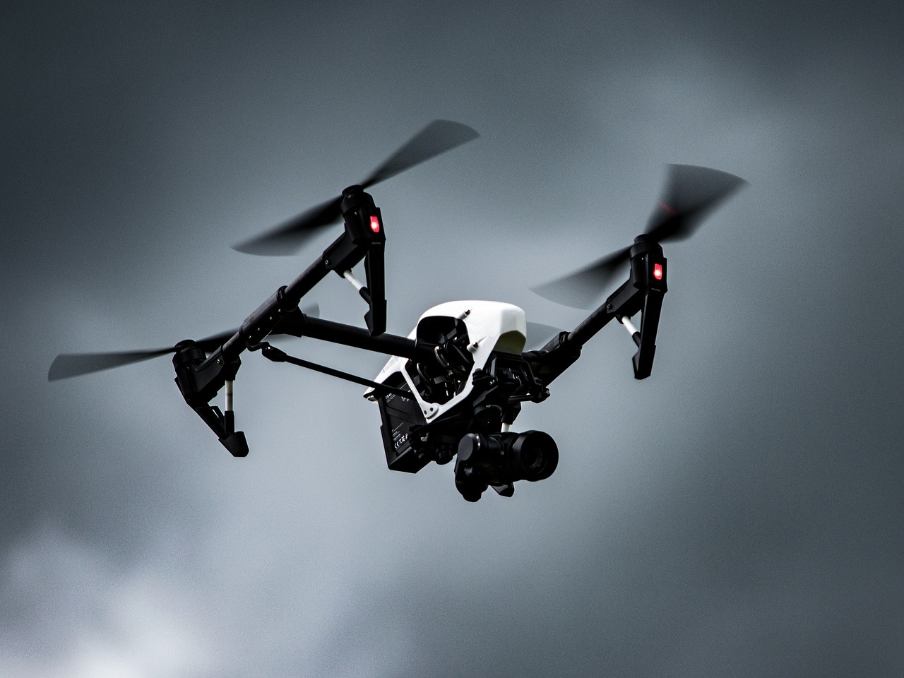 drone-droni- ph.pixabay