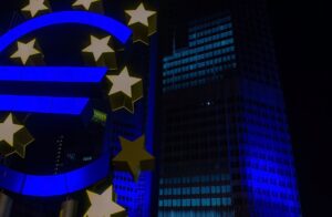 Bce-Lagarde: “possibili rialzi dei tassi anche dopo marzo”
