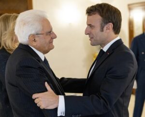 Mattarella chiama Macron: “piena collaborazione in ogni settore”