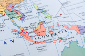 Indonesia, sesso fuori dal matrimonio: è reato. Anche per turisti