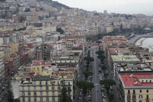 Napoli, truffa multe sulle auto: “Non è l’Iban del Comune”