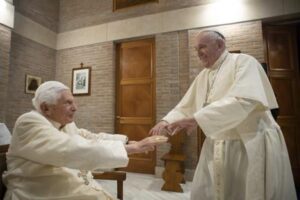 Ratzinger: i commenti dall’estero dopo il suo decesso