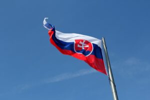 Flash – Slovacchia, sfiduciato il Governo di Heger