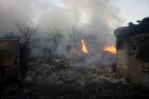 Ucraina, attacco russo: tre morti e 13 feriti