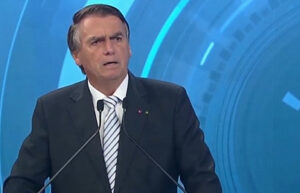 Brasile, Bolsonaro: “Sono un perseguitato politico”
