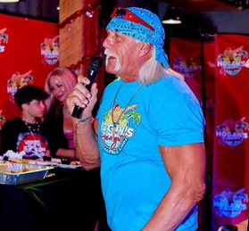 Dramma per Hulk Hogan: “Non sente più le gambe”