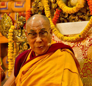 Anche il Dalai Lama si unisce alla preghiera per Benedetto XVI