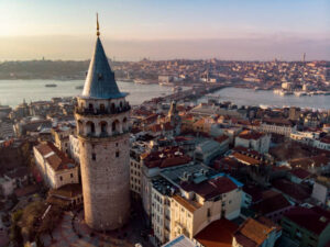 Turchia, 9 Paesi ordinano chiusura a Istanbul