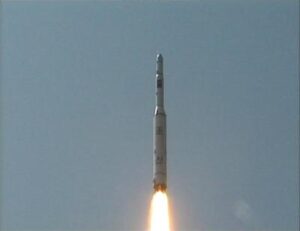 Nordcorea, Pyongyang lancia missile balistico