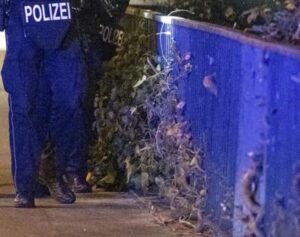 Germania, 12enne accoltellata: sospettate due coetanee