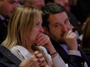 Migranti, Meloni vede Salvini e ‘blinda’ Piantedosi