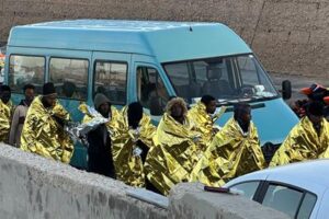 Lampedusa, neonato morto mentre proseguono sbarchi e trasferimenti