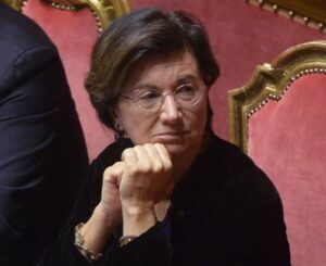Femminicidi, Roccella: “aumento fondi piano antiviolenza”