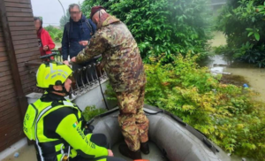 Difesa: Forze Armate in supporto della popolazione alluvionata