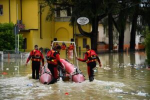 Trovato corpo ottava vittima alluvione in Toscana