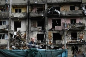Kiev, attacco nella notte. Distrutti droni