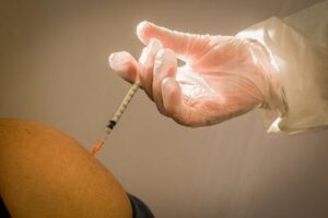 Vaccini: studio, una dose di anti-Rsv efficace in over 60 per due stagioni