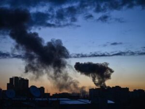 Ucraina: due forti esplosioni a Kiev