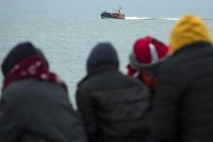 Migranti, Frontex: pressione nei prossimi mesi