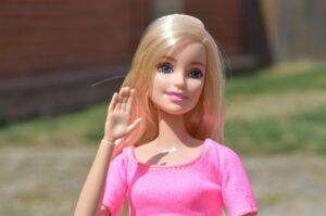 “Barbie” vietato in Libano,  “promuove l’omosessualità”