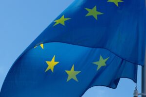 UE raccomanda taglio emissioni gas serra del 90% entro 2040