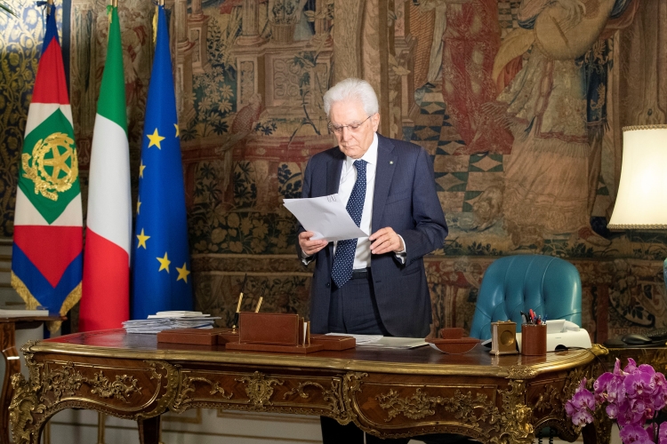 Mattarella: "Intollerabile progressione morti e incidenti sul lavoro"