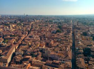 Bologna, Torri: strade inaccessibili fino a fine restauro della Garisenda