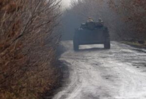 Ucraina: diffuso video di soldati fucilati da russi