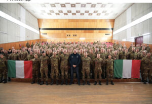 Ministro Crosetto oggi con i militari italiani in Lettonia