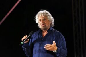 Rilancio M5s, Grillo punta alle origini: ipotesi compromesso con Conte